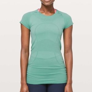 Swiftly Tech short sleeve